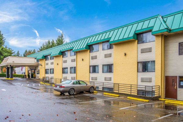 Quality Inn & Suites Lacey